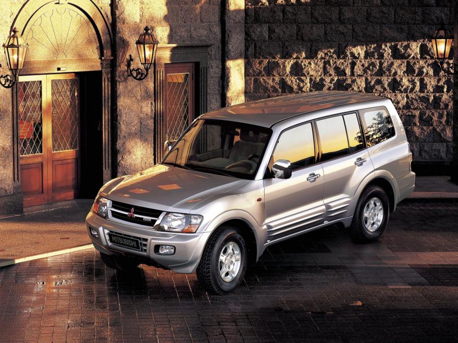  Mitsubishi Pajero 5-Door III 1999 года  (фото 8 из 23)